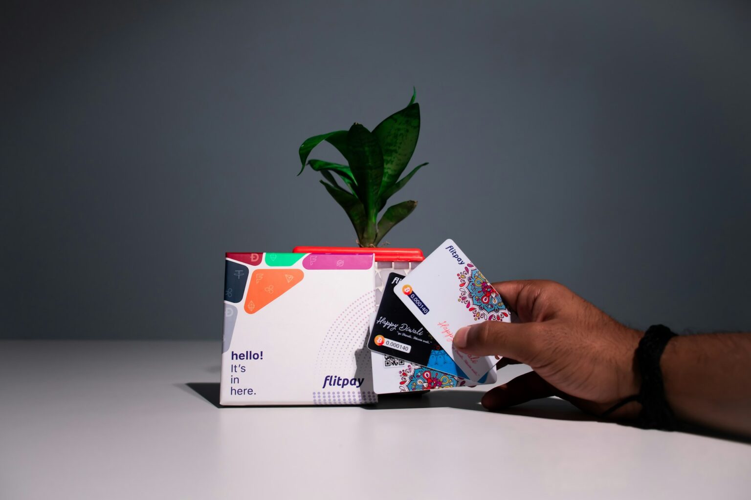 Why Startups and SMBs Are Choosing Virtual Cards for Employees